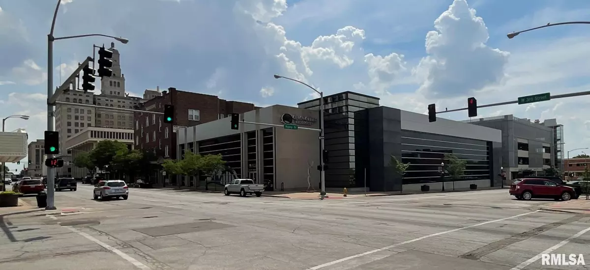 Davenport, IA 52801,331 W 3RD ST #150