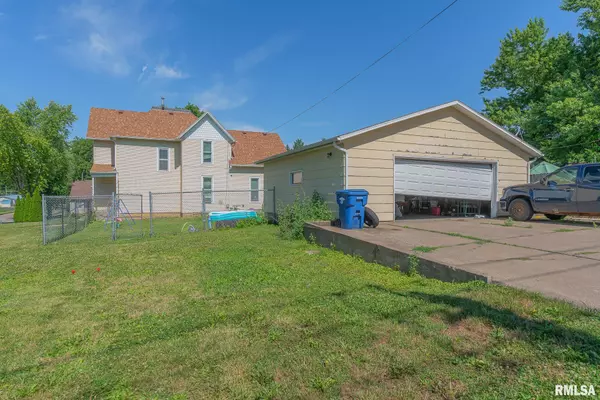 Clinton, IA 52732,278 30TH Avenue North