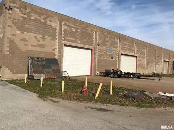 Milan, IL 61264,910 W 10TH AVE #1