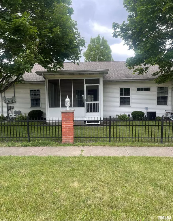Geneseo, IL 61254,924 S CHICAGO ST