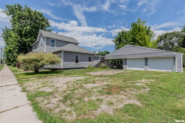 Woodhull, IL 61490,236 W 3RD AVE