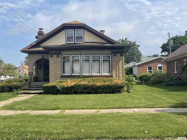 2401 21ST AVE, Rock Island, IL 61201