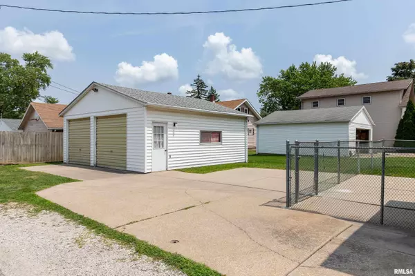 Silvis, IL 61282,915 4TH AVE