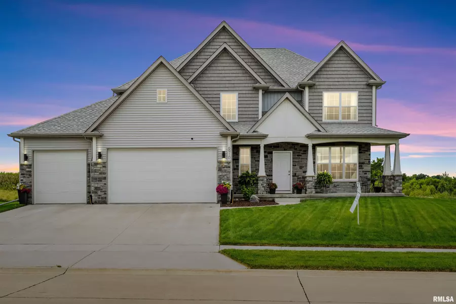 6910 GROVE XING, Bettendorf, IA 52722