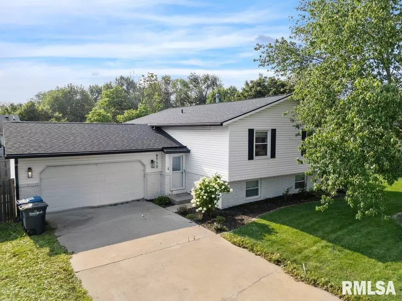 4710 LOCKWOOD CT, Bettendorf, IA 52722