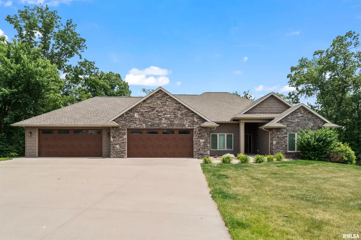 Cedar Rapids, IA 52404,5220 SW BURR OAK CT