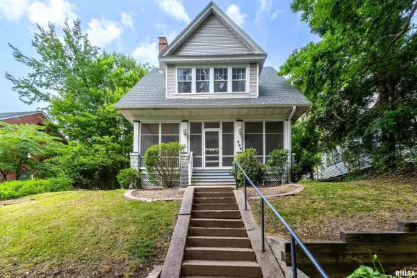136 FERNWOOD AVE,  Davenport,  IA 52803