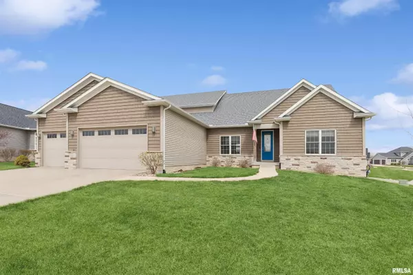 Bettendorf, IA 52722,6208 Whispering Hill CT