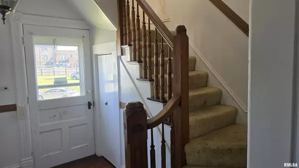 Moline, IL 61265,1420 13TH AVE