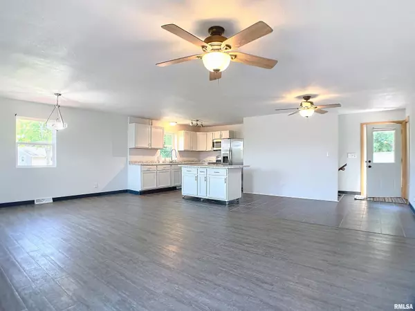 Andalusia, IL 61232-9665,12612 78TH Avenue West