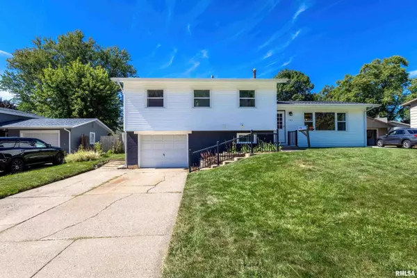 Bettendorf, IA 52722,1815 SUSSEX CT