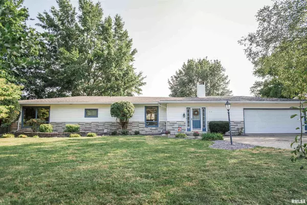 313 W MAPLE AVE, Ursa, IL 62376