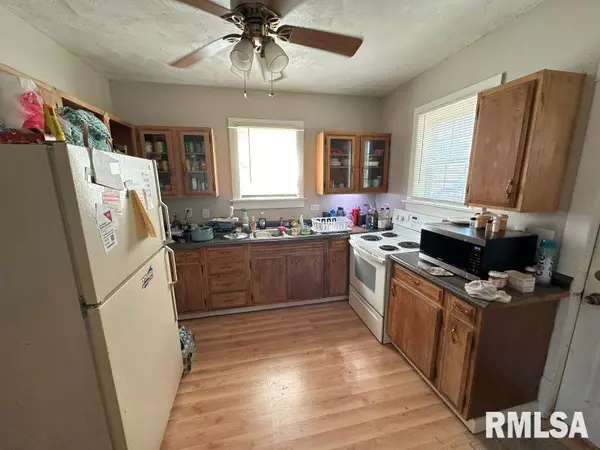Davenport, IA 52802,510 S CLARK ST