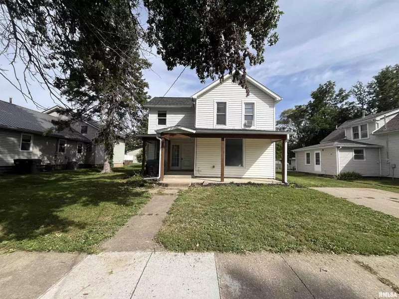 307 E 6TH ST, West Liberty, IA 52776