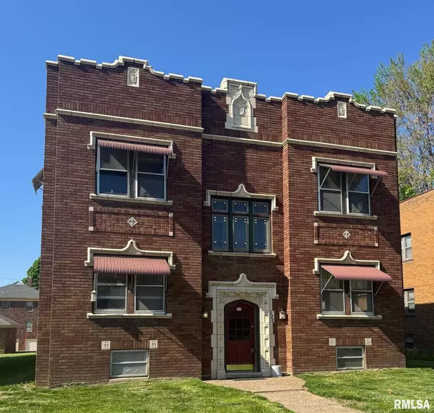 328 W COLUMBIA AVE #1, Davenport, IA 52803