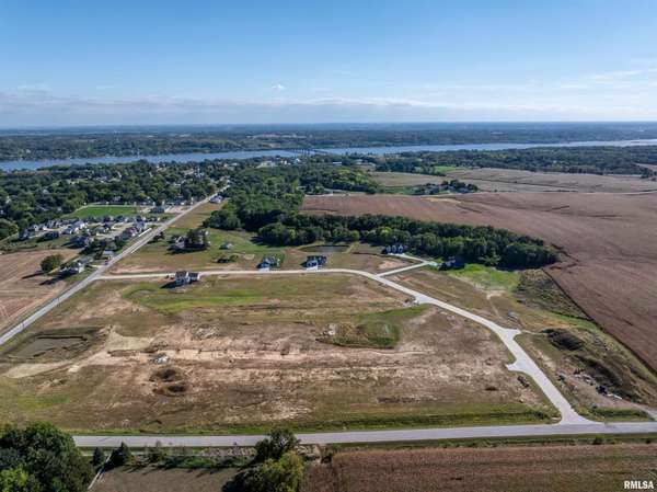 Lot 4 N 15TH ST, Le Claire, IA 52753