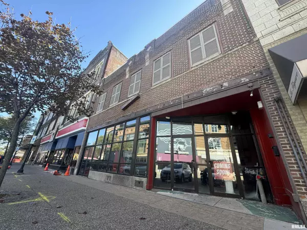 1720 2ND AVE, Rock Island, IL 61201