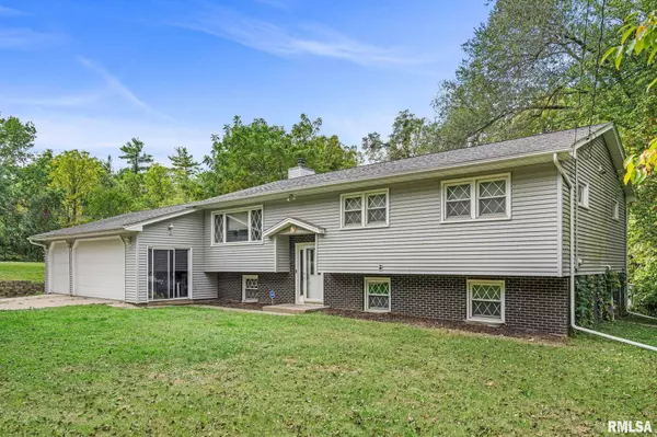 Coal Valley, IL 61240,2216 E 7TH ST