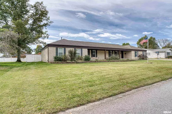 Carmi, IL 62821,513 Abelson DR