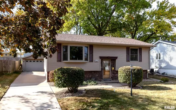 2804 N PINE ST,  Davenport,  IA 52804