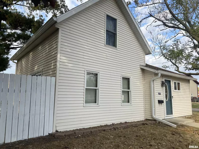 1231 16TH AVE, Fulton, IL 61252