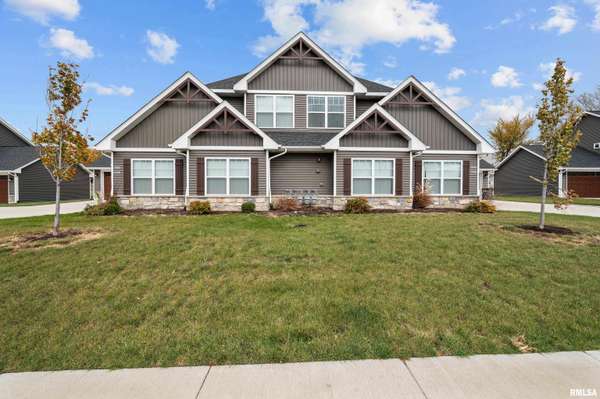 3048 SHANE WAY, Bettendorf, IA 52722