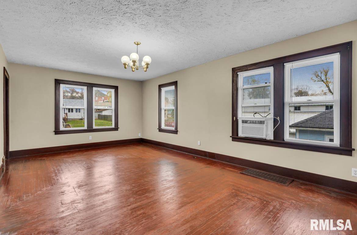 Orion, IL 61273,1008 3RD ST