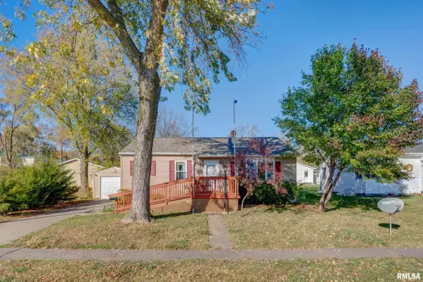 Buffalo, IA 52728,620 4TH ST