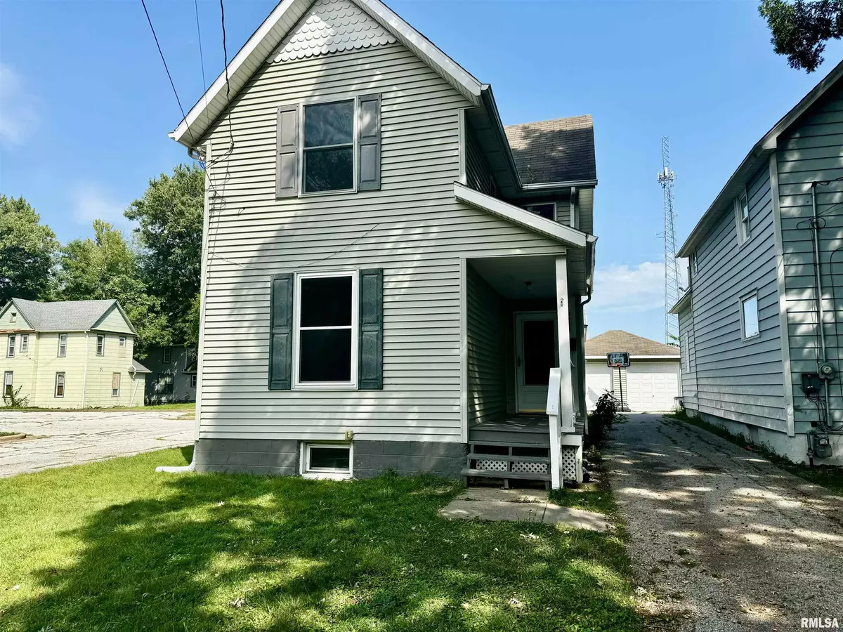 Davenport, IA 52803,1235 SCOTT ST