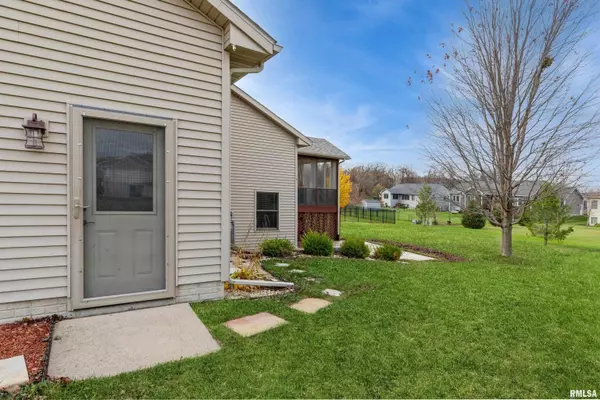 De Witt, IA 52742,1724 SPRINGBROOK CT