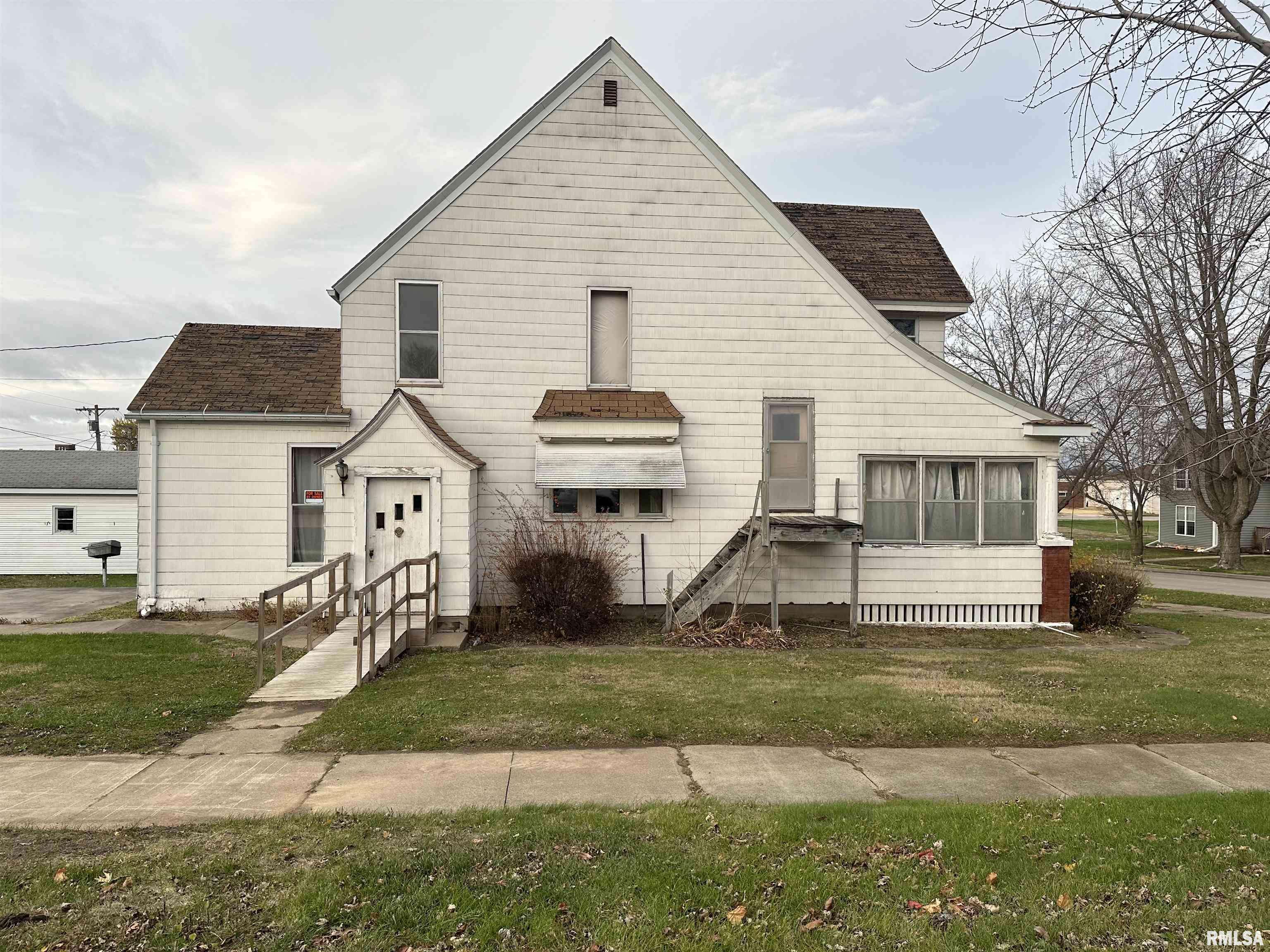 Preston, IA 52069,41 S ELLIOT ST