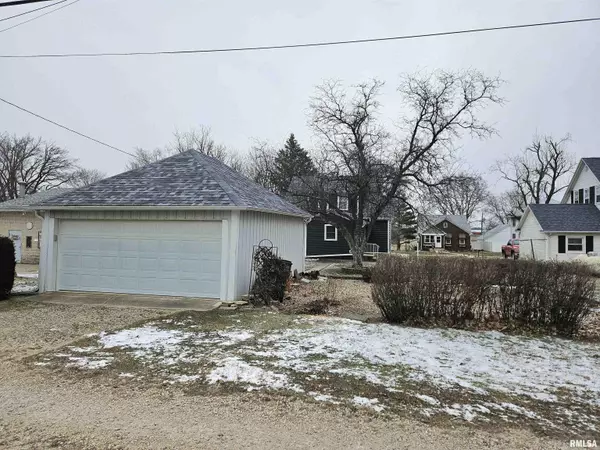 Bennett, IA 52721-9674,440 MAPLE ST