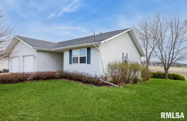 Maquoketa, IA 52060,709 W Farmland DR #B