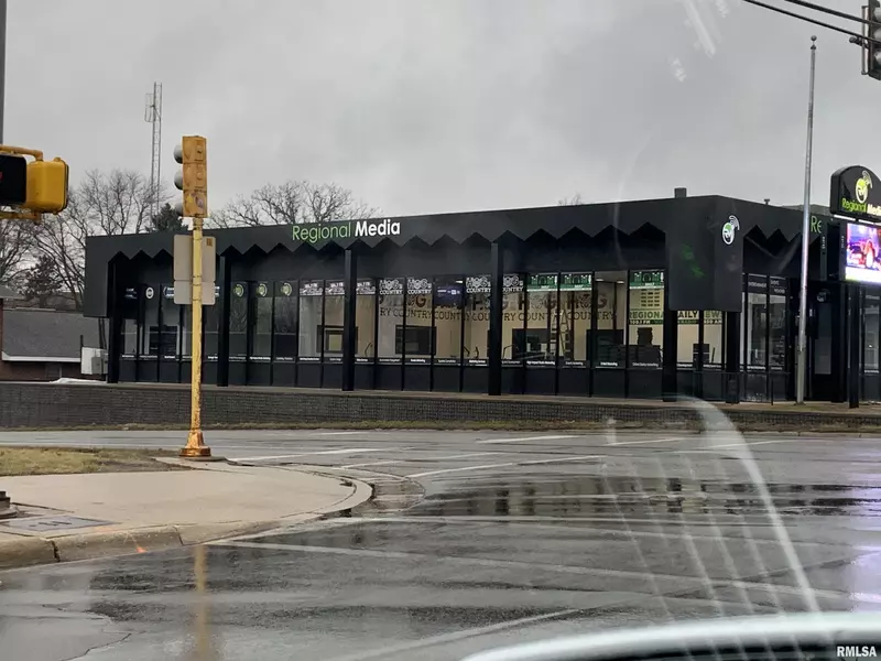 101 W CENTRAL BLVD, Kewanee, IL 61443