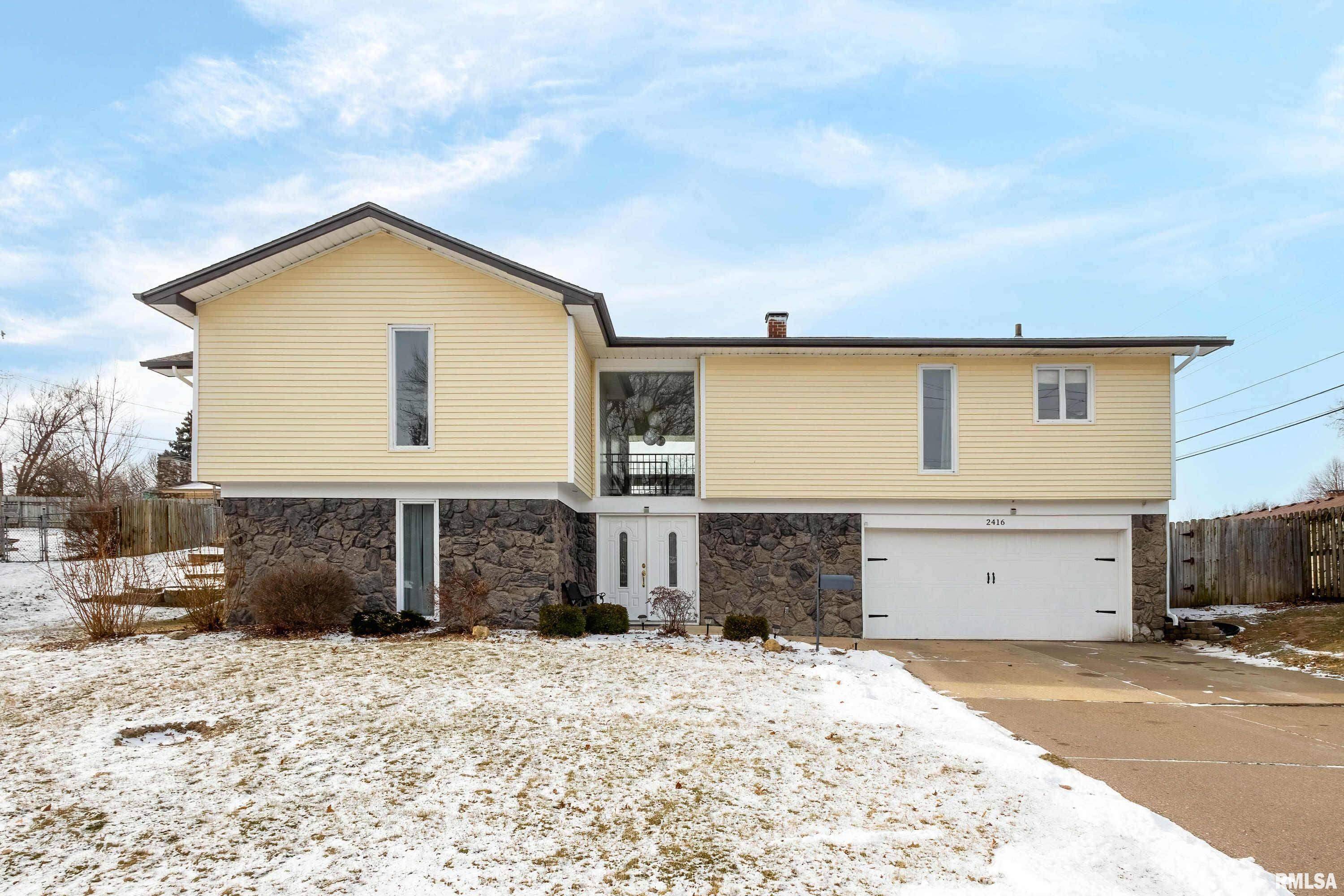 2416 LORTON AVE, Davenport, IA 52803