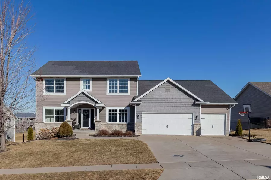 4342 Tranquility CT, Bettendorf, IA 52722