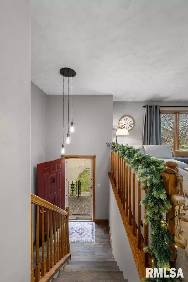 Geneseo, IL 61254,1040 HICKORY ST