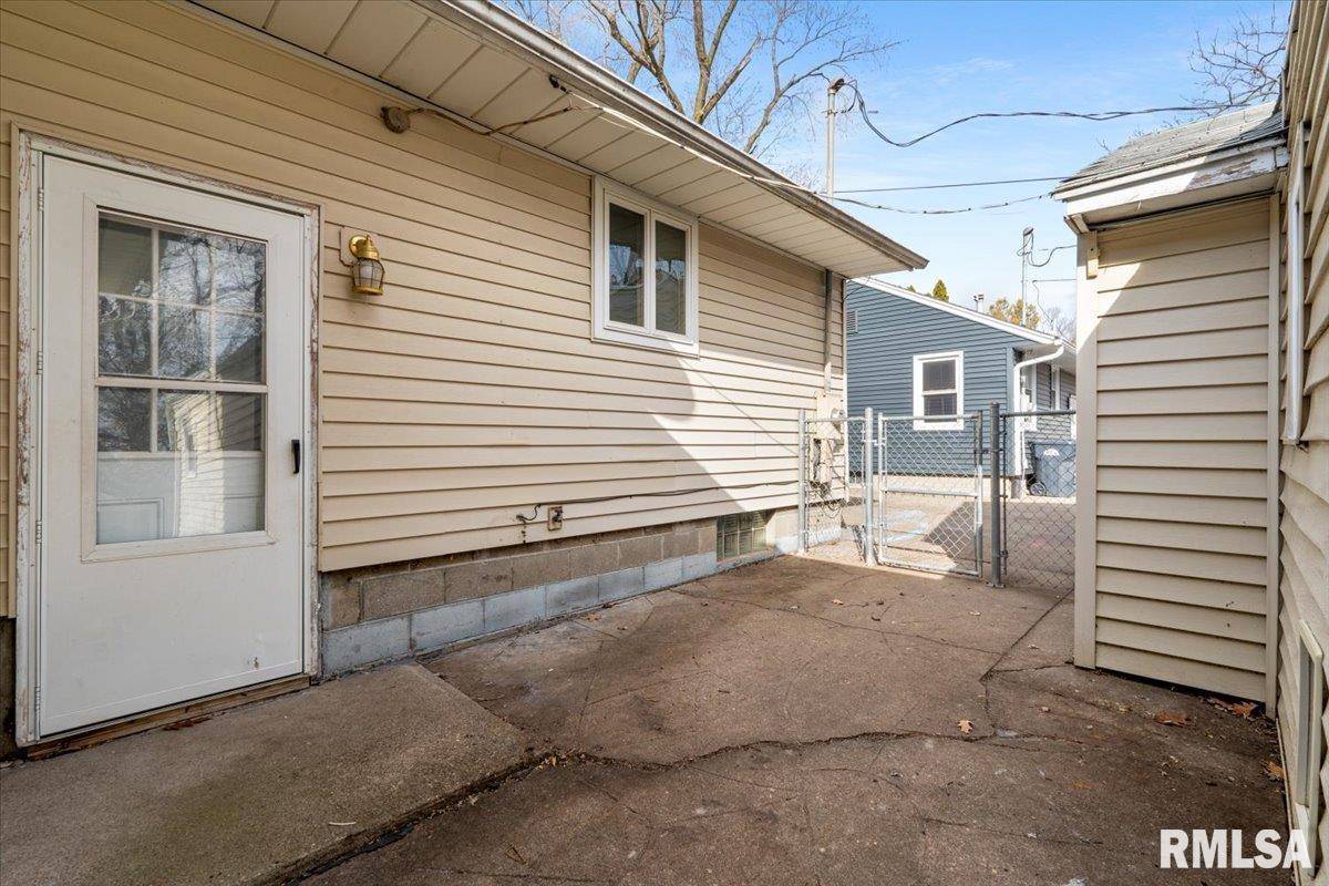 Clinton, IA 52732,1619 N 6TH ST