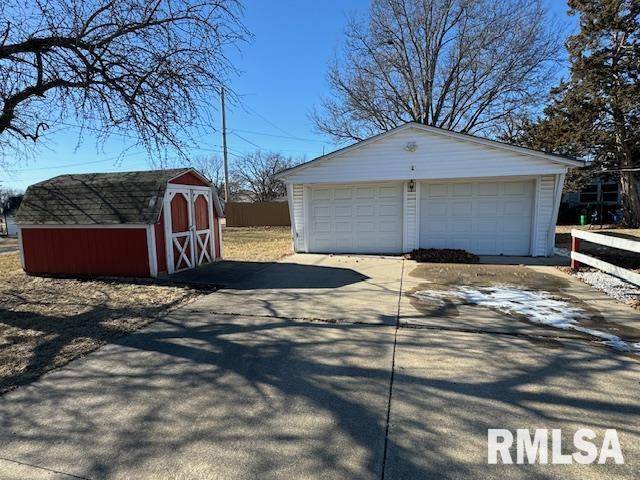 Rock Falls, IL 61071,414 E 9TH ST