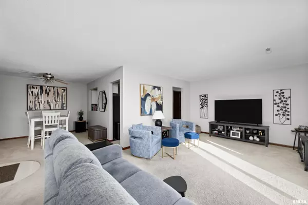 Eldridge, IA 52748,760 E IOWA ST #2 D