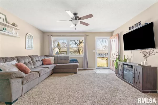 Bettendorf, IA 52722,2836 CYPRESS DR