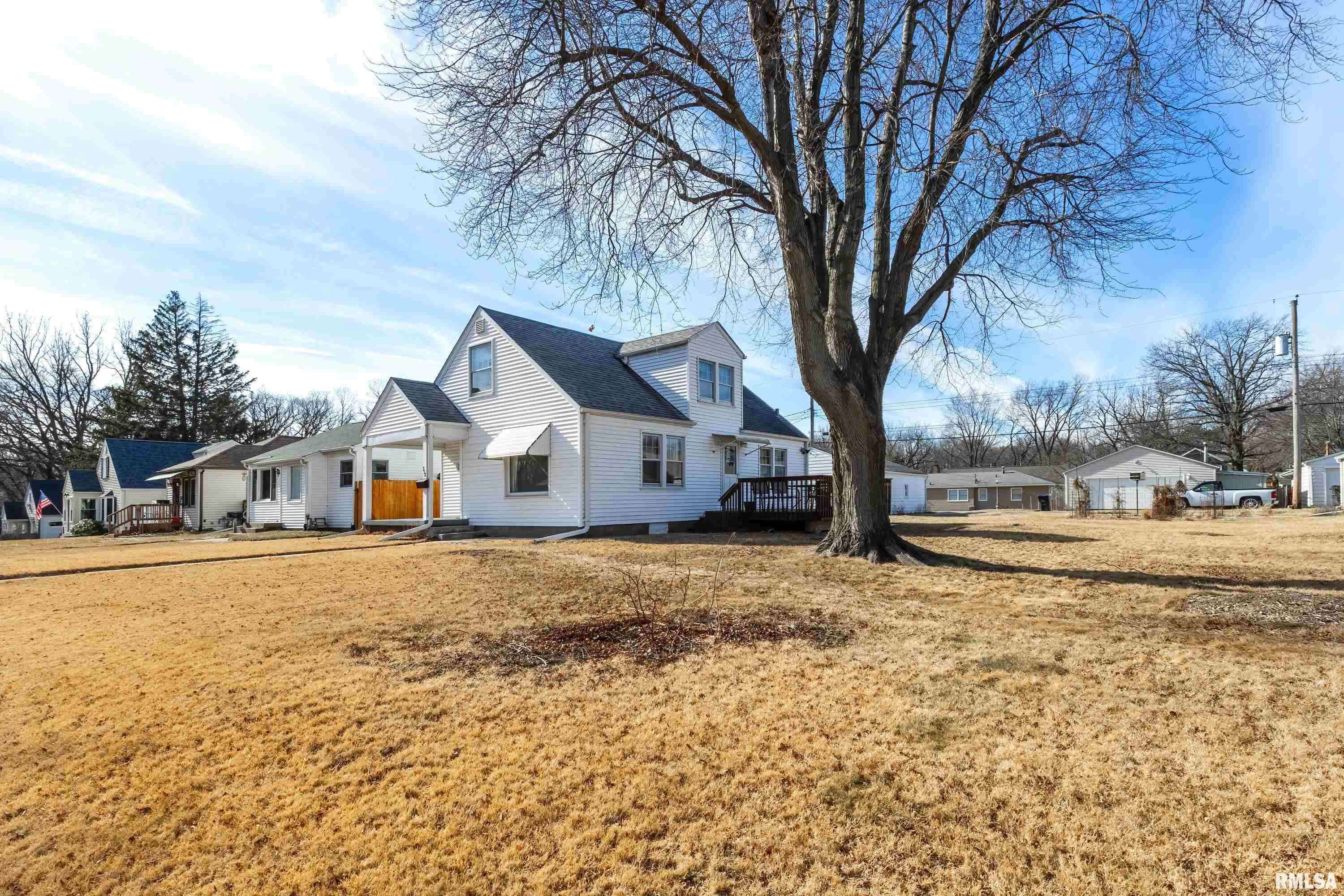 Moline, IL 61265,2521 33RD ST
