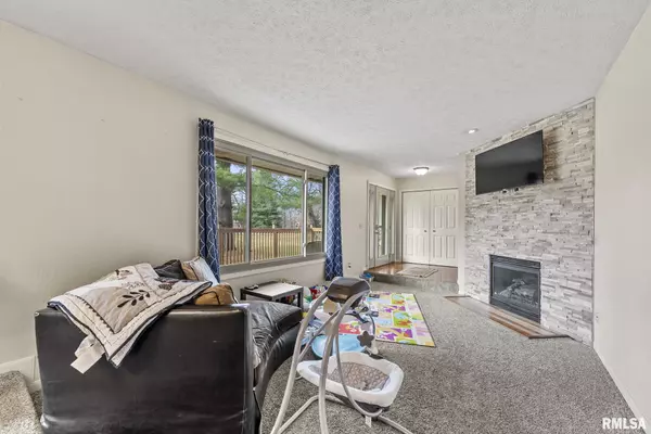 Taylor Ridge, IL 61284,13115 101ST Avenue Court West