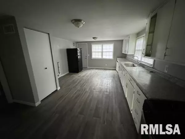 Moline, IL 61266,6812 33RD ST