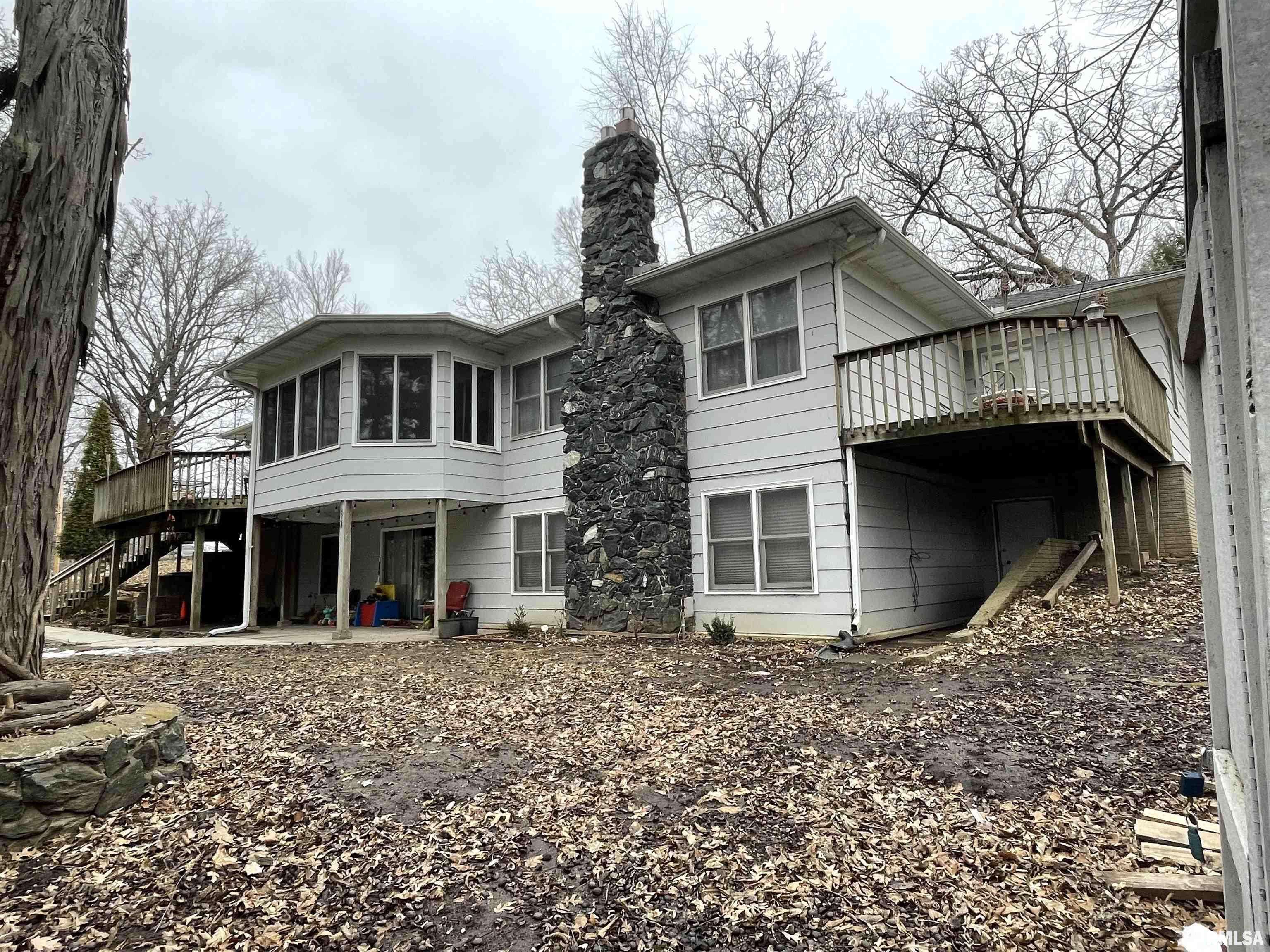 1121 2ND Avenue South, Clinton, IA 52732