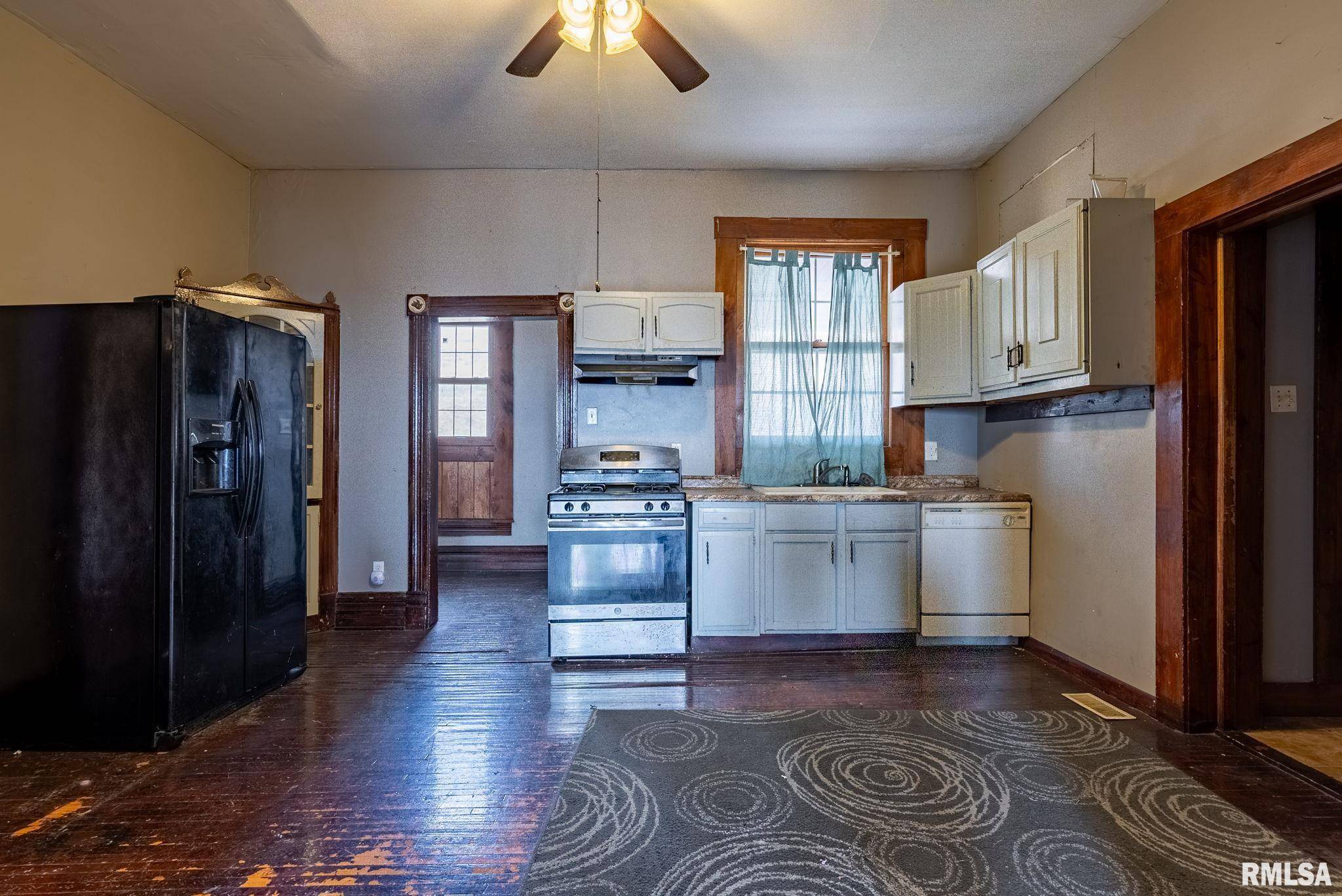 Davenport, IA 52804,1425 W 10TH ST