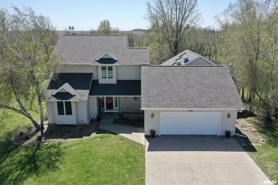5301 NE 210TH ST, Solon, IA 52333