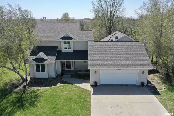 5301 NE 210TH ST, Solon, IA 52333