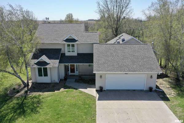 5301 NE 210TH ST, Solon, IA 52333