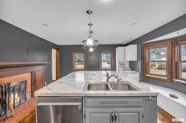Geneseo, IL 61254,847 S SPRING ST